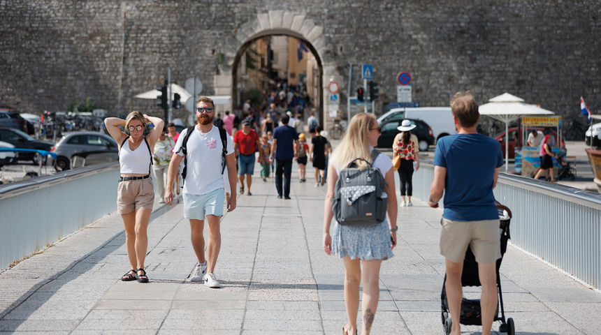 Đir po gradu, ponedjeljak 18. rujna 2023. Đir po gradu, ponedjeljak 18. rujna 2023.