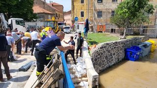 Obrovac: Zrmanja dosegnula nikad zabilježen vodostaj