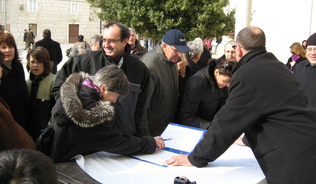 Peticija Pag (Foto: Josip Portada)