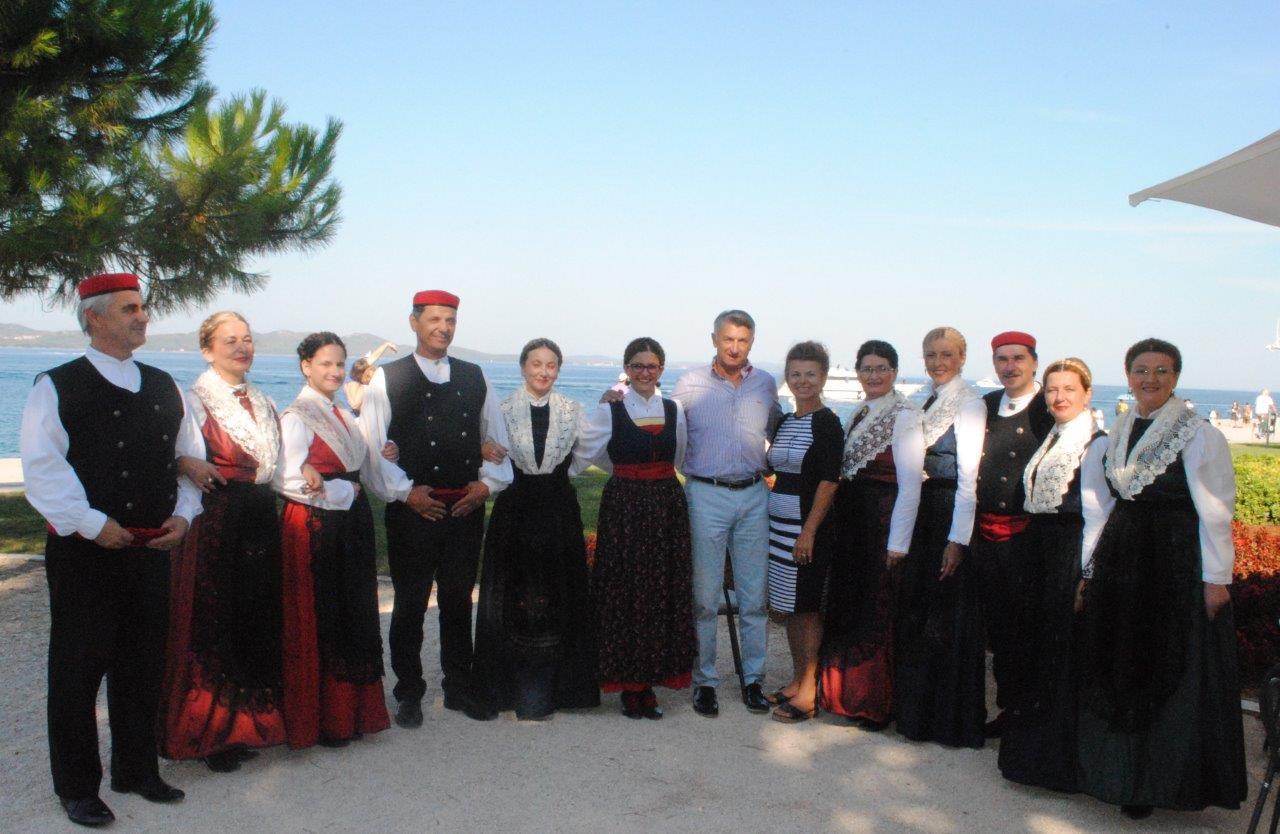 Gradonačelnik Dukić i župan Longin posadili smokvu kod Morskih orgulja