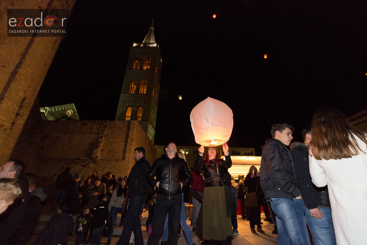 Humanitarni svjetlosni spektakl “Zaželi ljubav” na zadarskom Forumu, 18. veljače 2017. Humanitarni svjetlosni spektakl “Zaželi ljubav” na zadarskom Forumu, 18. veljače 2017.