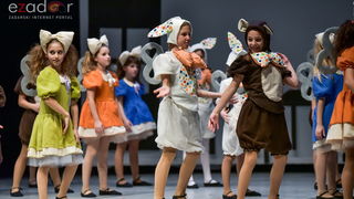 Predstava “Odgojoj” Plesne udruge Gesta u HNK Zadar