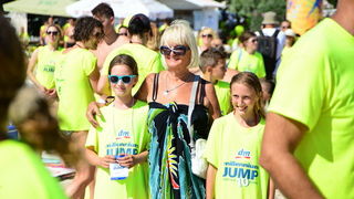 10. dm Millennium Jump na zadarskoj rivi – 3 tisuće skakača poslalo prekrasnu priču u svijet 10. dm Millennium Jump na zadarskoj rivi – 3 tisuće skakača poslalo prekrasnu priču u svijet