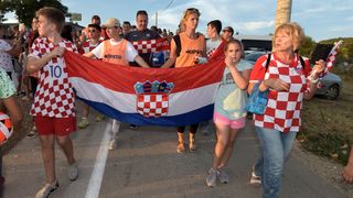 U rodnom Nadinu priređen doček za srebrnog reprezentativca Šimu Vrsaljka