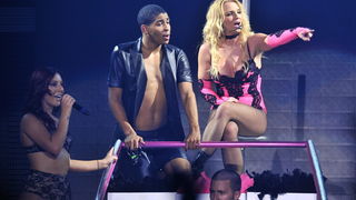 Zagreb, 011011.
Arena Zagreb.
Koncert americke pop zvijezde Britney Spears u Areni Zagreb u sklopu njezine turneje Femme Fatale.
Foto: Boris Kovacev / CROPIX Zagreb, 011011.
Arena Zagreb.
Koncert americke pop zvijezde Britney Spears u Areni Zagreb u sklopu njezine turneje Femme Fatale.
Foto: Boris Kovacev / CROPIX