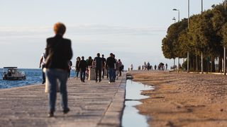 Dio zadarske rive urušio se nakon tijekom jučerašnjeg nevremena