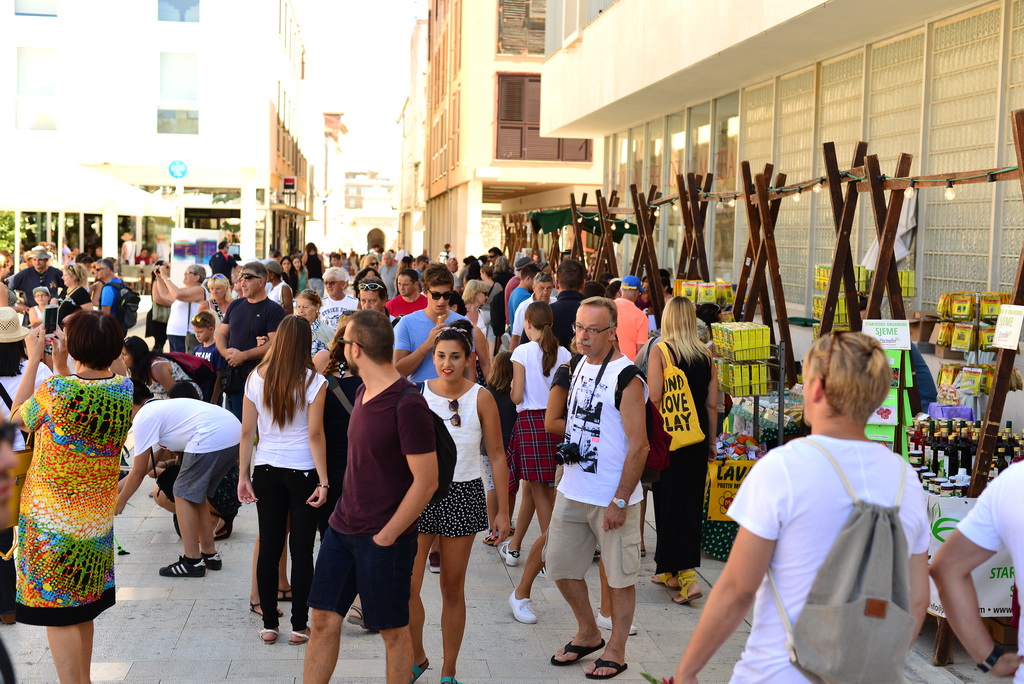 Sajam proizvodi hrvatskog sela na zadarskom Forumu