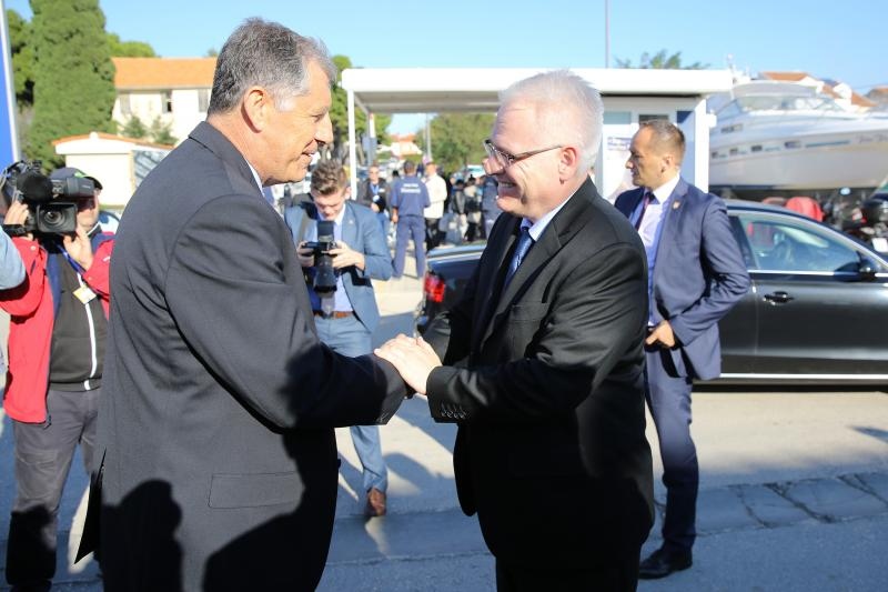 Biograd Na Moru: Ivo Josipović posjetio 16. međunarodni nautički sajam Biograd Boat Show, foto: Filip Brala/PIXSELL Biograd Na Moru: Ivo Josipović posjetio 16. međunarodni nautički sajam Biograd Boat Show, foto: Filip Brala/PIXSELL