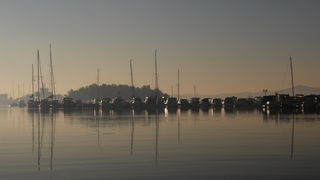 Svitanje i rano jutro u novoj luci Gaženica