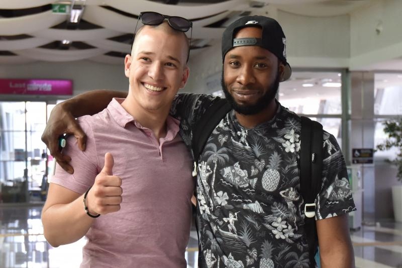 Britanski turist Leon Mitchell, o kojem su zadarski taskisti skrbili nakon što je prevaren i opljačkan ostao bez novca danas se vraća u London.  Photo: Dino Stanin/PIXSELL