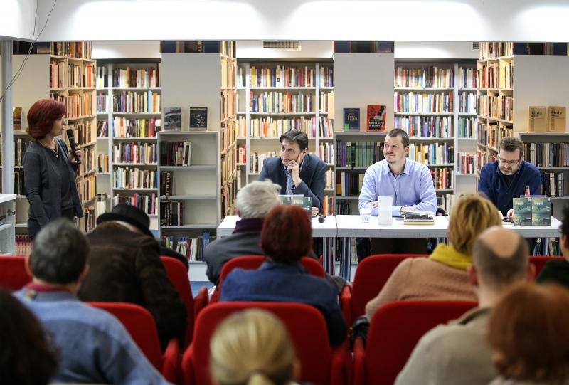 Zagreb – U knjiznici Bogdan Ogrizovic odrzana je promocija novog romana iz biblioteke Balkan Noir: Mima i kvadratura duga, Zelimir Peris. Photo: Petar Glebov/PIXSELL