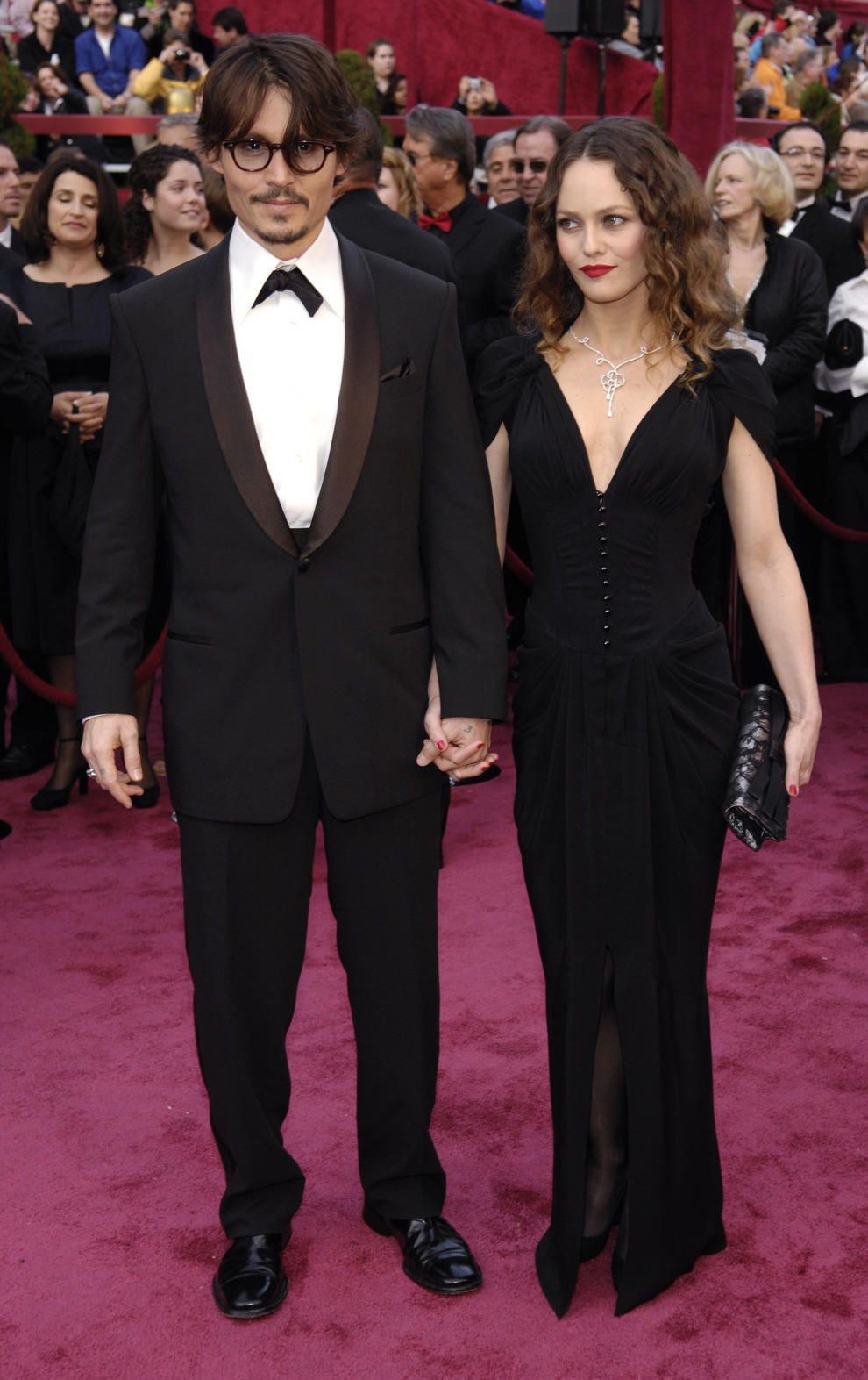 arrives at the 80th Academy Awards at the Kodak Theatre in Los Angeles, Sunday, Feb. 24, 2008. (AP Photo/Chris Pizzello)