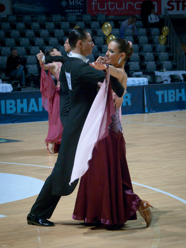 Državno prvenstvo RH u standardnim plesovima na Višnjiku Državno prvenstvo RH u standardnim plesovima na Višnjiku