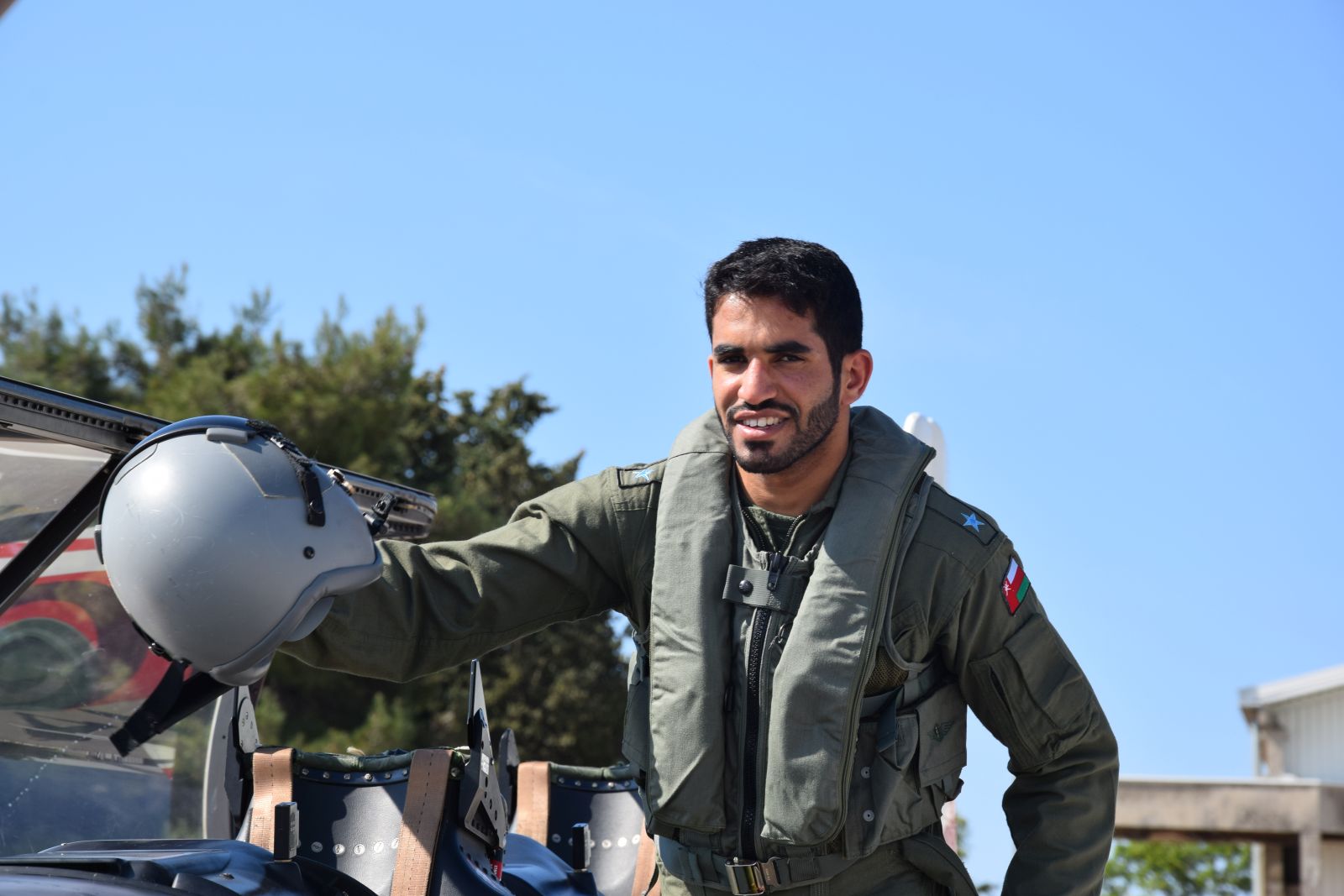 Prvi samostalni letovi omanskih pilota Prvi samostalni letovi omanskih pilota