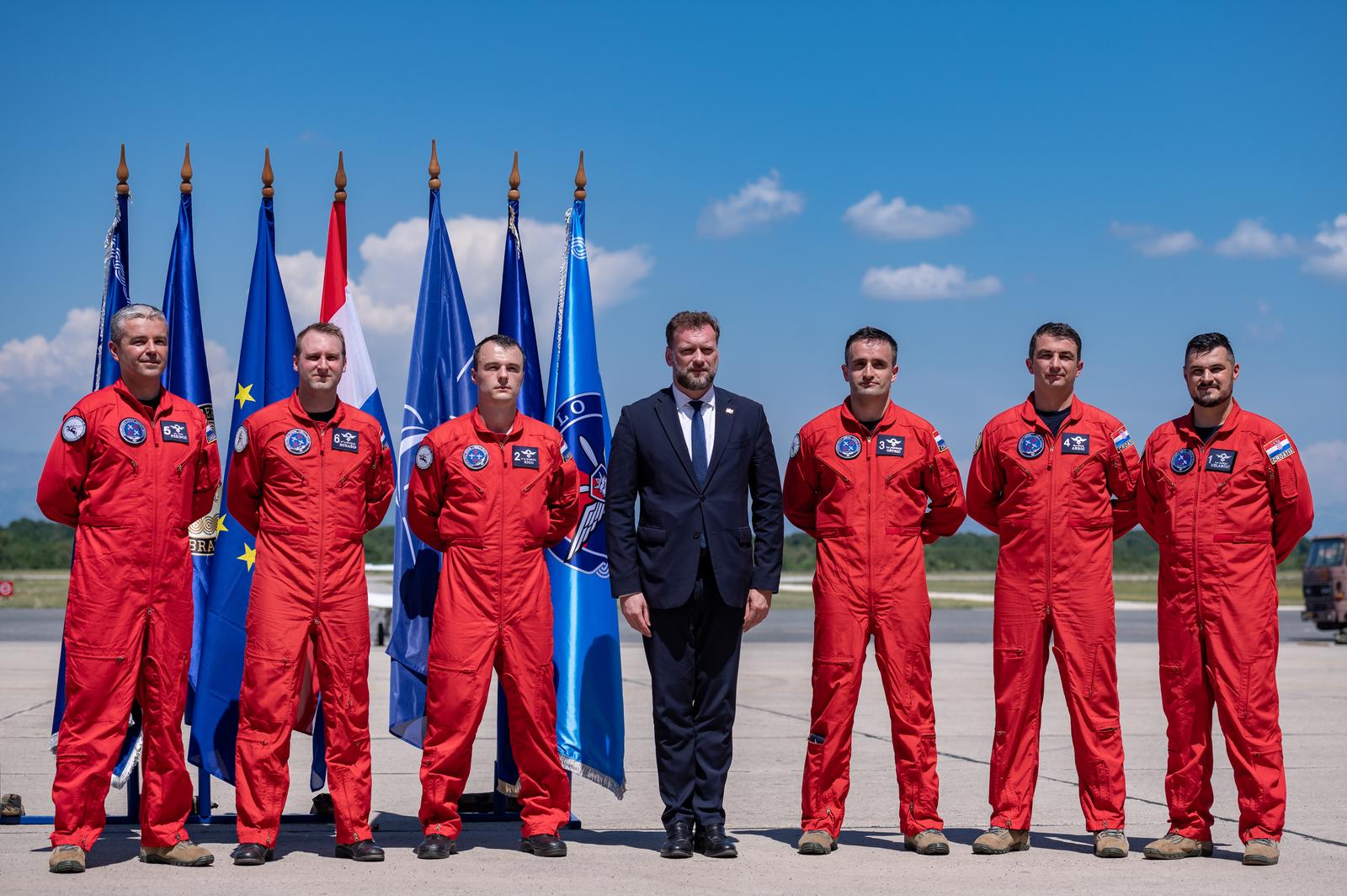 Krila Oluje predstavila novi letački program i dva nova člana