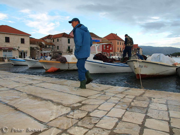 Plima u Starom Gradu na Hvaru 9. studenog 2010, Foto: Petar Botteri