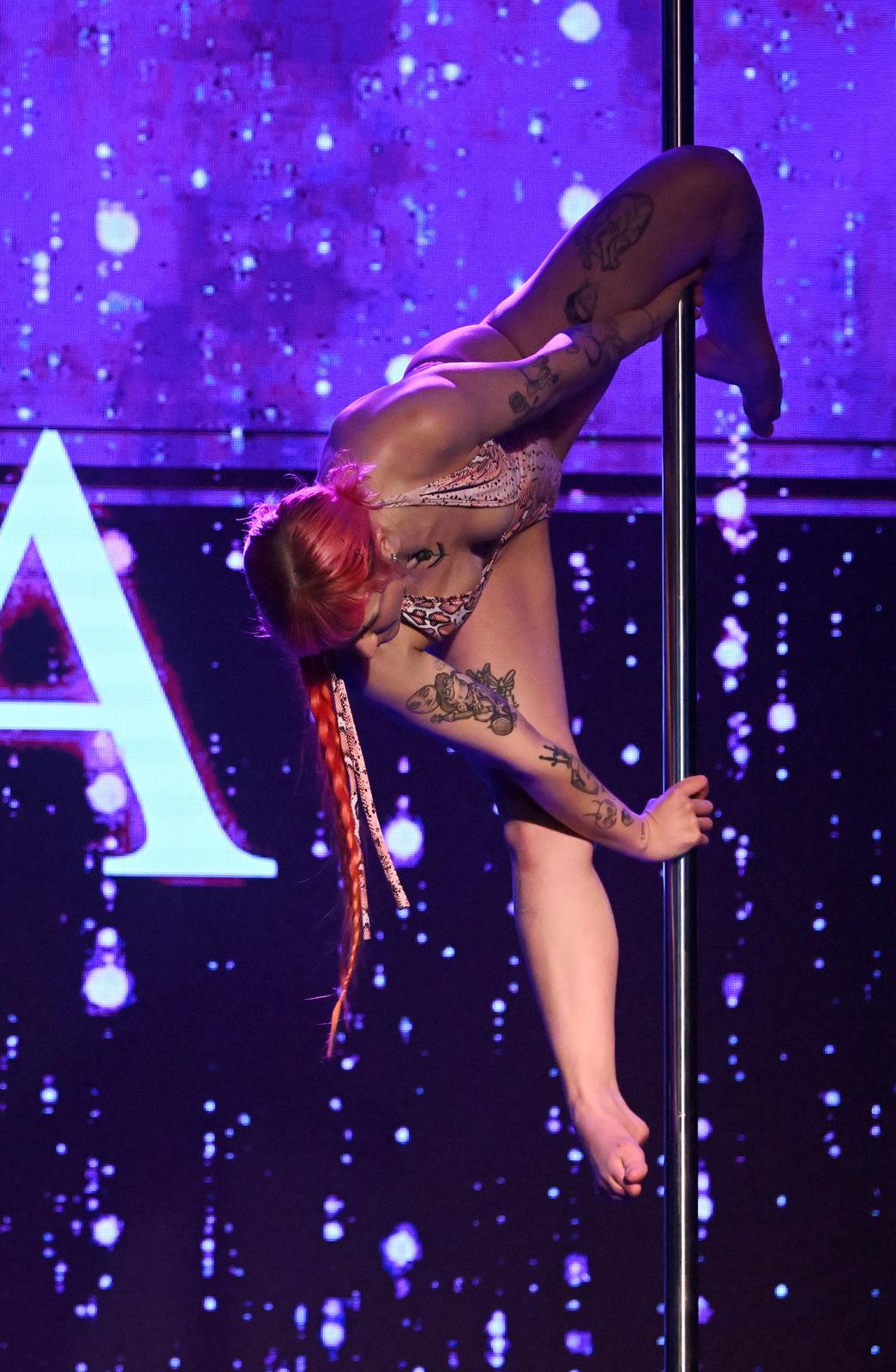 Boogaloo klub: Pole Dance Showcase