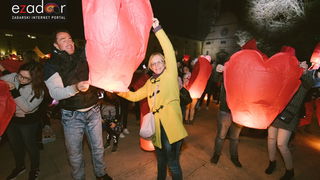 Humanitarni svjetlosni spektakl “Zaželi ljubav 2018.” @ Forum