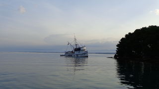 Mišnjak: Nasukana ribarica “Glamoč”