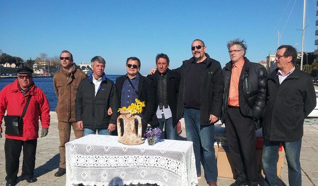 Dan žena, Bleke i konji