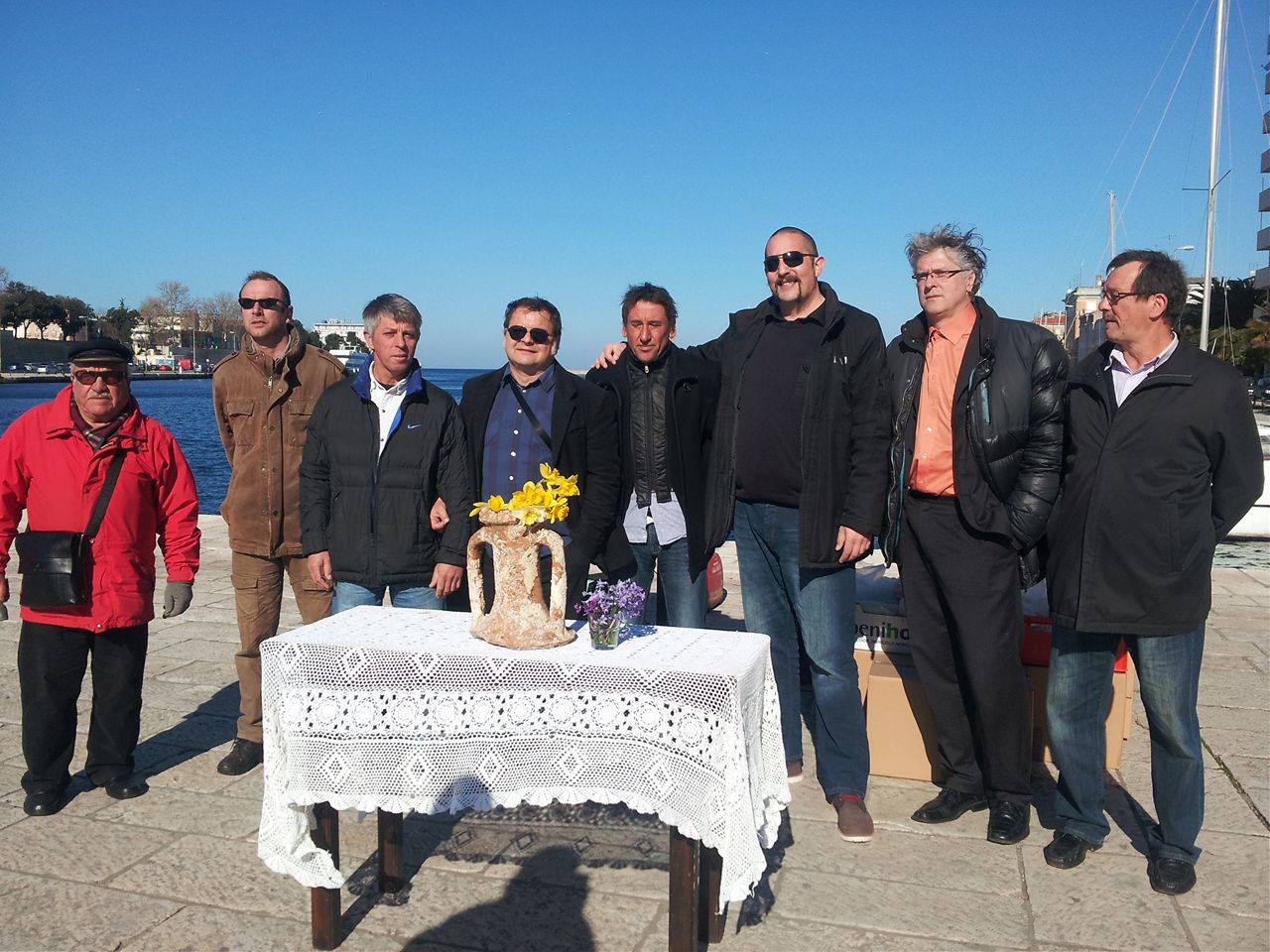 Dan žena, Bleke i konji