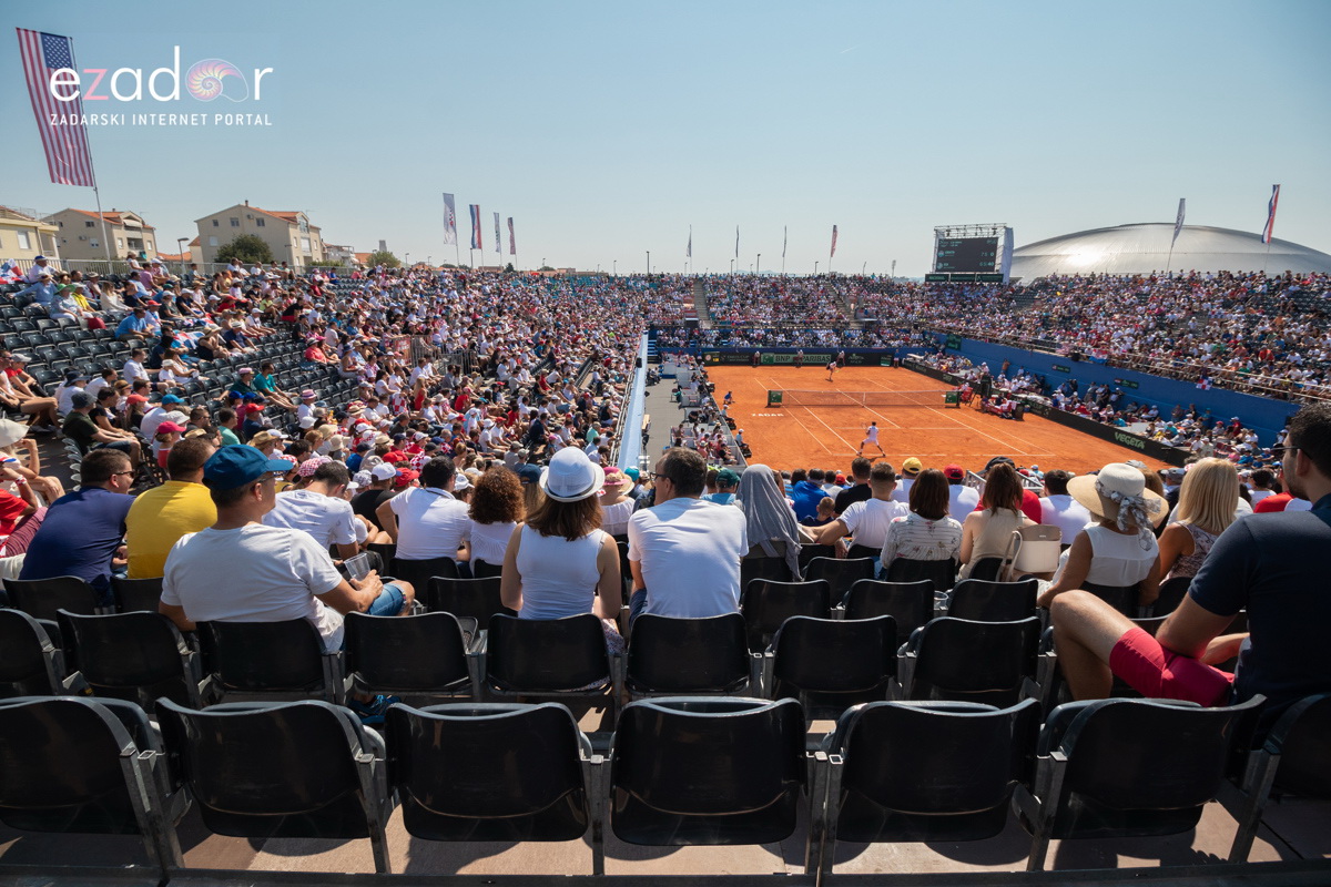 Davis Cup: Vruća navijačka atmosfera u meču Ćilića i Querreya