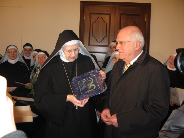 Image 924139 (auto) Image 924139 (auto)