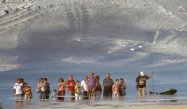 2. Festival soli: Natjecanje u skupljanju soli i pripremi roštilja, Foto: Filip Brala/PIXSELL