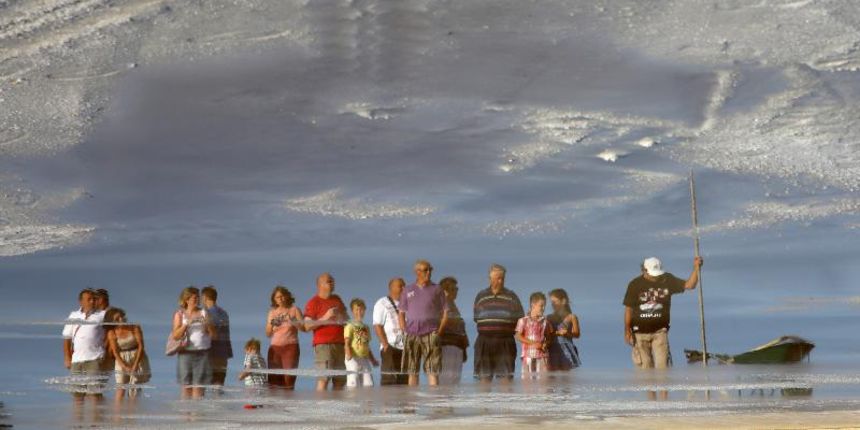 2. Festival soli: Natjecanje u skupljanju soli i pripremi roštilja, Foto: Filip Brala/PIXSELL