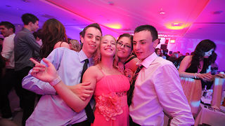 Maturalna večer Ekonomske škole (foto:Saša Čuka) Maturalna večer Ekonomske škole (foto:Saša Čuka)