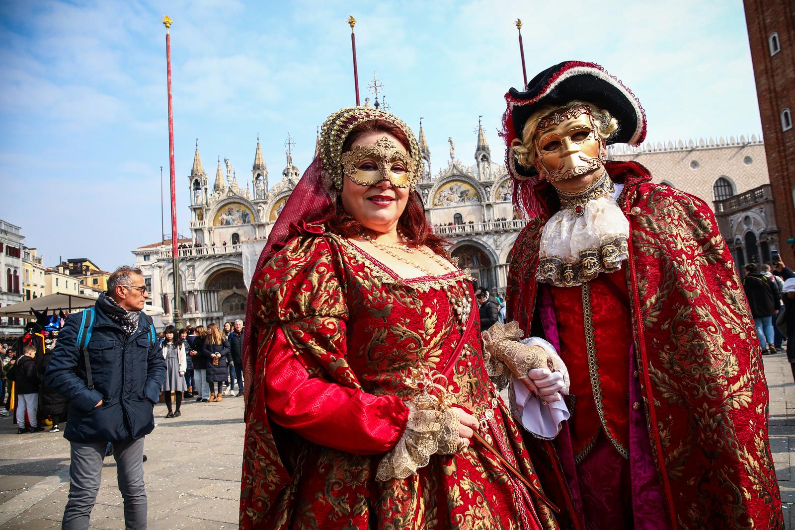 Venecijanski karneval ove godine je posvećen velikom ljubavniku Giacomu Casanovi Venecijanski karneval ove godine je posvećen velikom ljubavniku Giacomu Casanovi