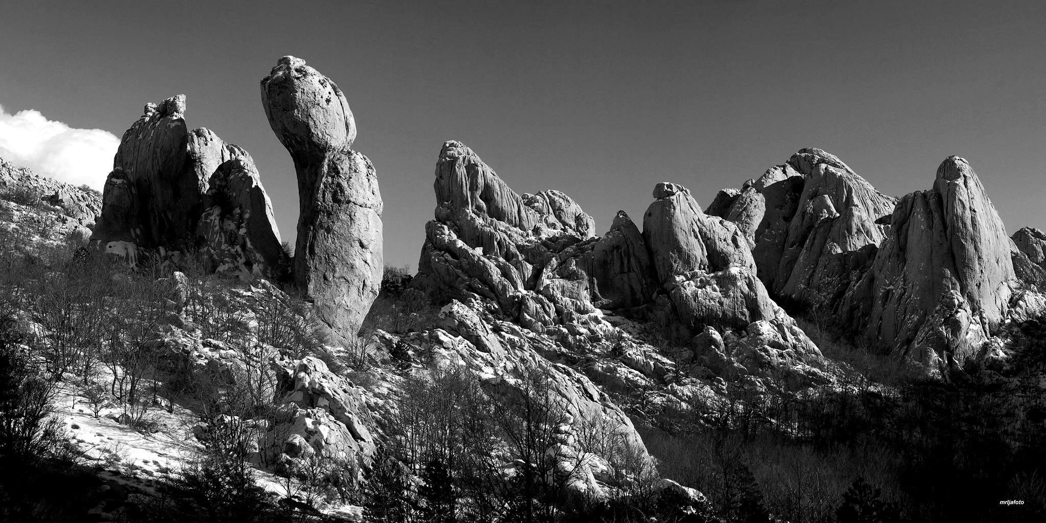Otvorenje izložbe fotografija Mladena Radolovića Mrlje u PD Paklenica Otvorenje izložbe fotografija Mladena Radolovića Mrlje u PD Paklenica