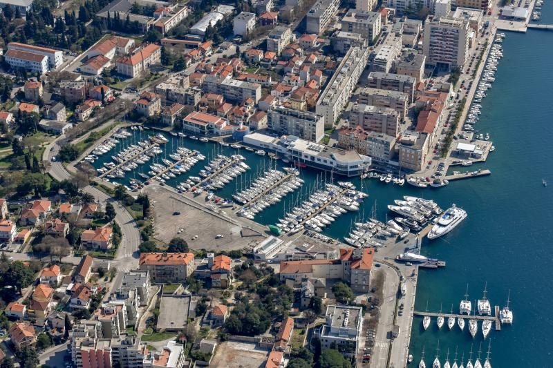 Zadar – Tankerkomercova marina u gradskoj luci. Photo: Dino Stanin/PIXSELL
