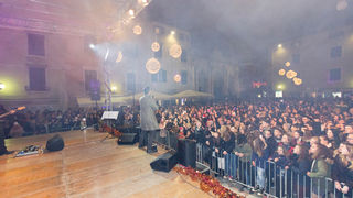 Doček 2017: Najluđa noć na zadarskom Poluotoku privukla više tisuća Zadrana i gostiju Doček 2017: Najluđa noć na zadarskom Poluotoku privukla više tisuća Zadrana i gostiju