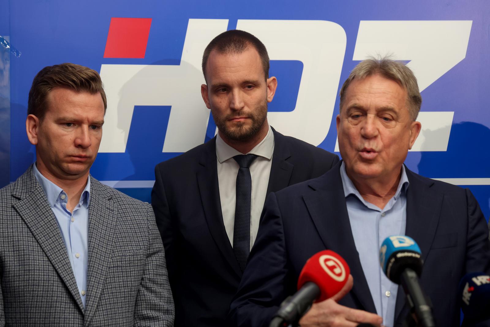 HDZ Zadarske županije i grada Zadra ususret izborima održao pressicu HDZ Zadarske županije i grada Zadra ususret izborima održao pressicu