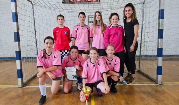 Futsalerke OŠ Šimuna Kožičića Benje prvakinje Zadarske županije