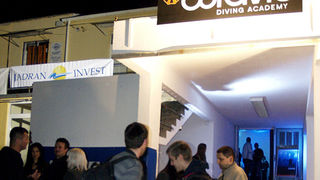 OLYMPUS DIGITAL CAMERA