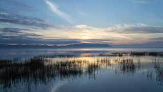 Čarobno jutro na Vranskom jezeru Čarobno jutro na Vranskom jezeru