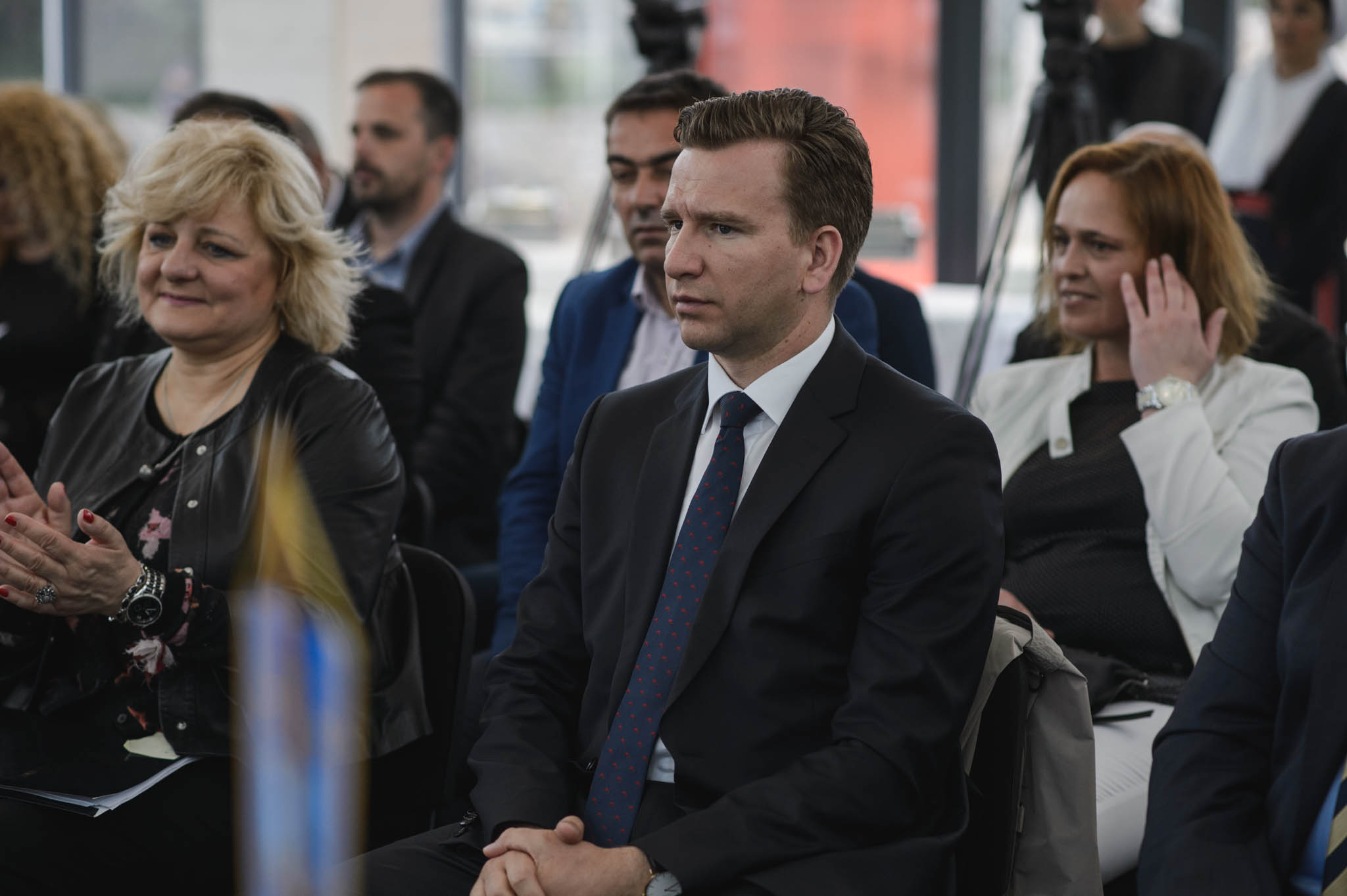 Ministar Oleg Butković potpisao ugovore za izgradnju trajektne luke Tkon i sanaciju luka Turanj, Mandre i Petrčane Ministar Oleg Butković potpisao ugovore za izgradnju trajektne luke Tkon i sanaciju luka Turanj, Mandre i Petrčane