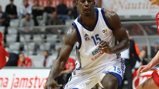 Zadar, 231010. Dvorana Kresimira Cosica. Kosarkaska utakmica NLB-e lile izmedju Zadra i Nynburga. Na fotografiji: Brandon Brown u napadu Foto: Vladimir Ivanov / CROPIX Zadar, 231010. Dvorana Kresimira Cosica. Kosarkaska utakmica NLB-e lile izmedju Zadra i Nynburga. Na fotografiji: Brandon Brown u napadu Foto: Vladimir Ivanov / CROPIX