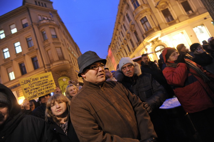 Zagreb, 020311. 
Novi, cetvrti po redu, protuvladin prosvjed tzv. facebook grupe zapoceo je veceras na Cvjetnom trgu. 
Na fotografiji: Damir Kajin.
Foto: Marko Miscevic / CROPIX