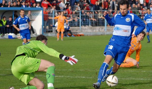 Image 1190241 (auto)