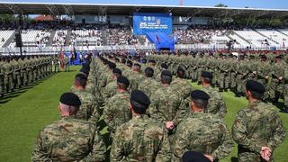 Svečano postrojavanje na stadionu u Kranjčevićevoj u povodu Dana Oružanih snaga Republike Hrvatske. Foto. PIXSELL Svečano postrojavanje na stadionu u Kranjčevićevoj u povodu Dana Oružanih snaga Republike Hrvatske. Foto. PIXSELL