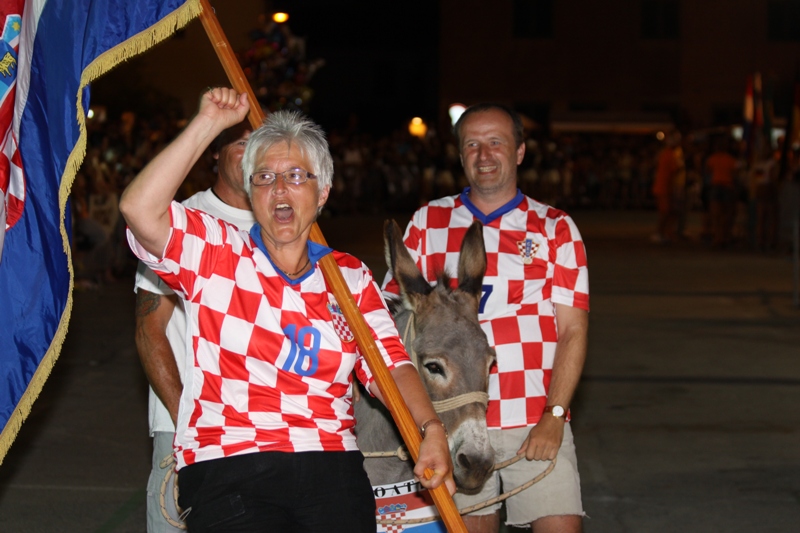 Tisno: 6. Međunarona “Trka tovarov”, Foto: Edin Kadić Tisno: 6. Međunarona “Trka tovarov”, Foto: Edin Kadić