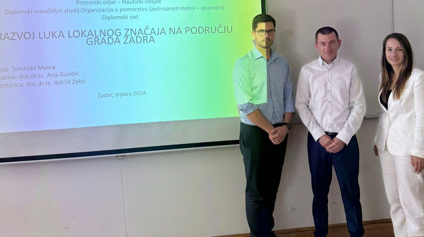 Tomislav Mavra prvi je magistar inženjer pomorskog prometa na Sveučilištu u Zadru Tomislav Mavra prvi je magistar inženjer pomorskog prometa na Sveučilištu u Zadru