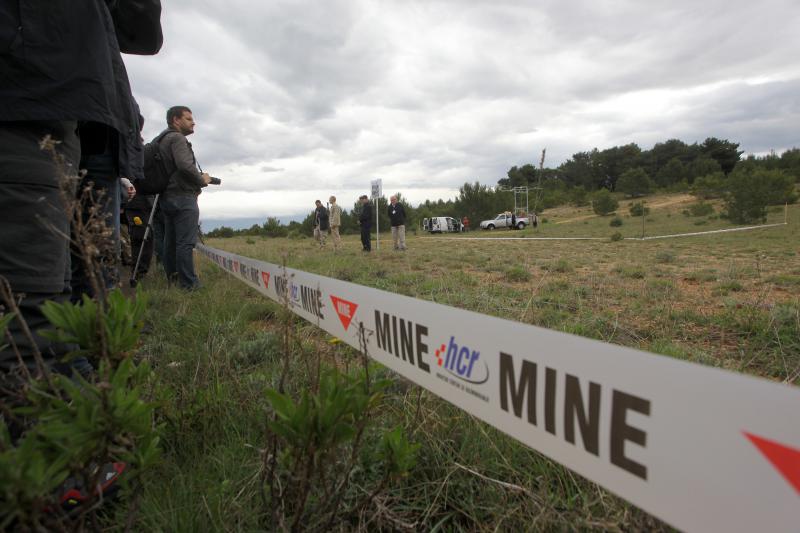 11. medjunarodni simpozij MINE ACTION 2014 odrzan je na podrucju nekadasnje vojne baze Sepurine, gdje su predstavljeni nacini u razminiravanju. Photo: Filip Brala/PIXSELL 11. medjunarodni simpozij MINE ACTION 2014 odrzan je na podrucju nekadasnje vojne baze Sepurine, gdje su predstavljeni nacini u razminiravanju. Photo: Filip Brala/PIXSELL