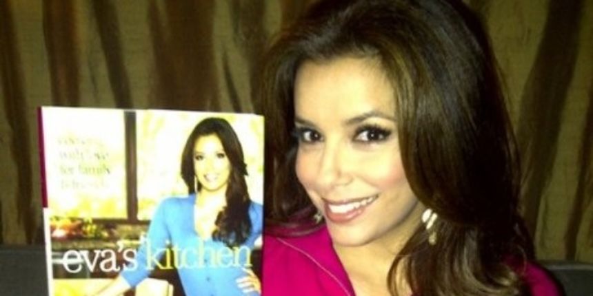 Eva Longoria ( Facebook)