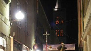 Procesija Velikog petka, 6. travnja 2012. (foto:Saša Čuka) Procesija Velikog petka, 6. travnja 2012. (foto:Saša Čuka)