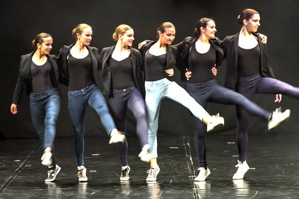 Baletna udruga Pirueta: Broadway, Foto: Mladen Radolović Mrlja Baletna udruga Pirueta: Broadway, Foto: Mladen Radolović Mrlja