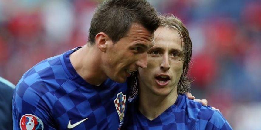 Slavlje igrača i navijača nakon pobjede nad Turskom. Photo: Goran Stanzl/PIXSELL